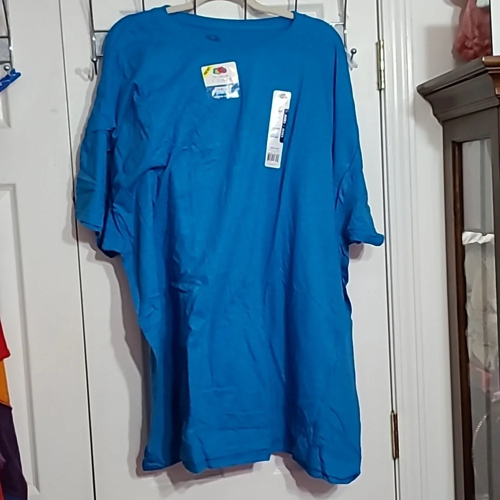 Tee - Picture 1 of 2